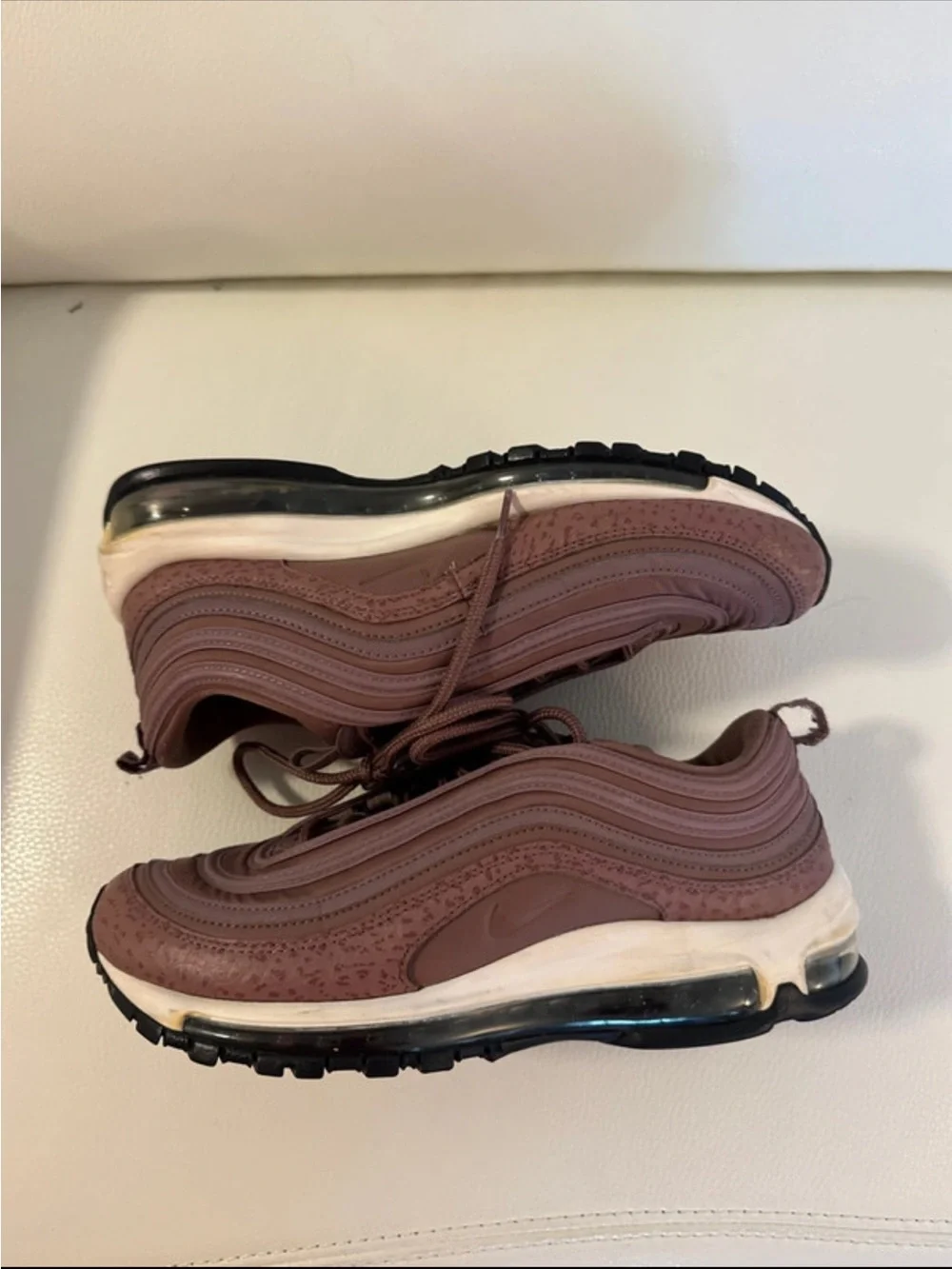 NIKE WOMEN’S AIR MAX 97
